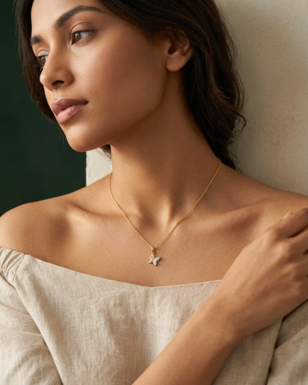 The Mariposa Diamond Flutter Pendant